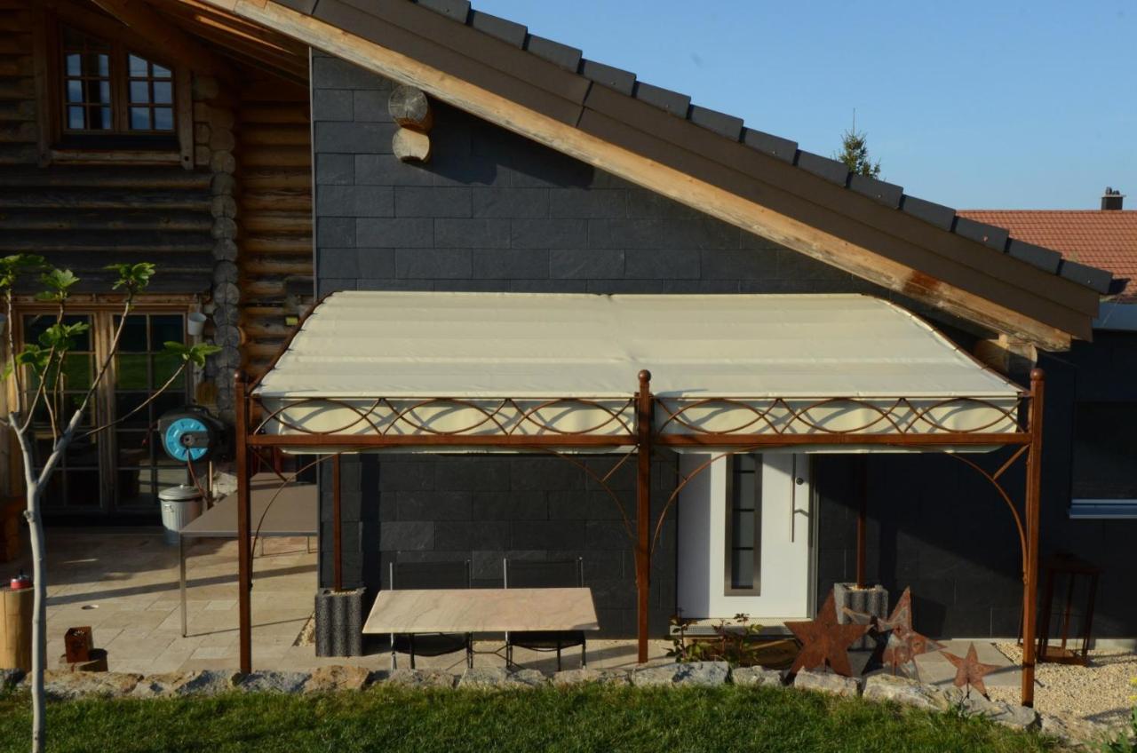 Blockhaus Beim See Hotell Kesswil Exteriör bild